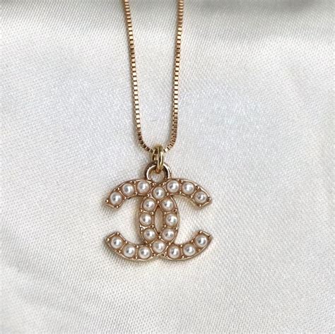 chanel crystal necklace inspired